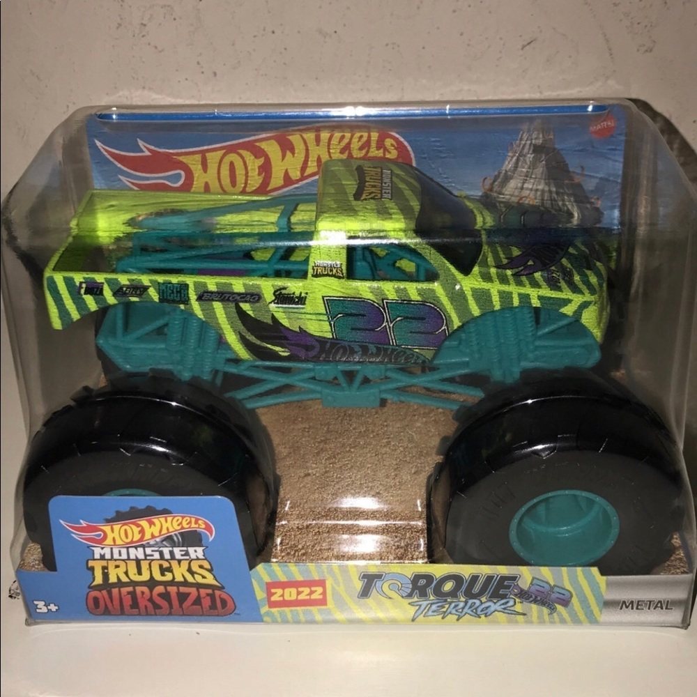 Hot Wheeels Monster Trucks Oversized Torque Terror (Green), 1:24 Scale Diecast